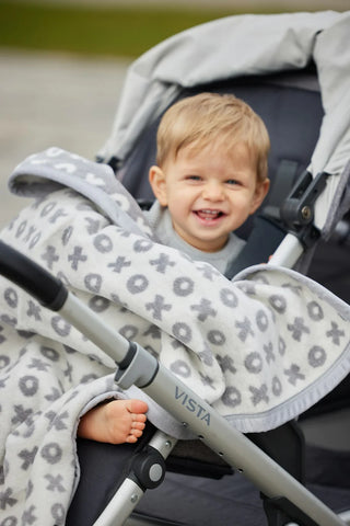 Hugs and Kisses Mini Blanket - JSQ Mercantile