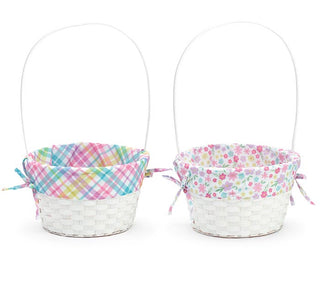White bamboo basket with fabric liner and overhead handle in floral or plaid design, JSQ Mercantile – a women’s boutique and gift shop in La Grange, IL.