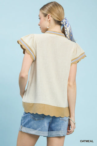 Contrast scallop trim top with ruffle sleeves and V-neck in lightweight linen cotton | JSQ Mercantile – a women’s boutique and gift shop in La Grange, IL
