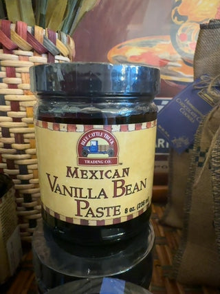 Mexican Vanilla Bean Paste by Blue Cattle Truck – rich flavor with real vanilla bean seeds, all-natural and gluten-free | JSQ Mercantile – Women’s Boutique & Gift Shop in La Grange, IL